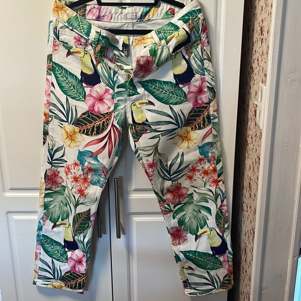 Zara floral white jeans size 8